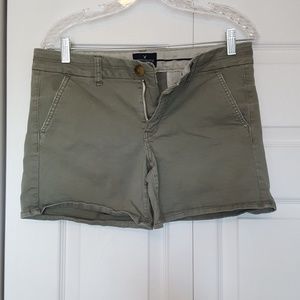 America Eagle midi shorts, green khaki size 10